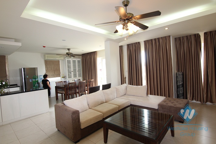 Beautiful apartment with 02 bedrooms for lease in Tay Ho.